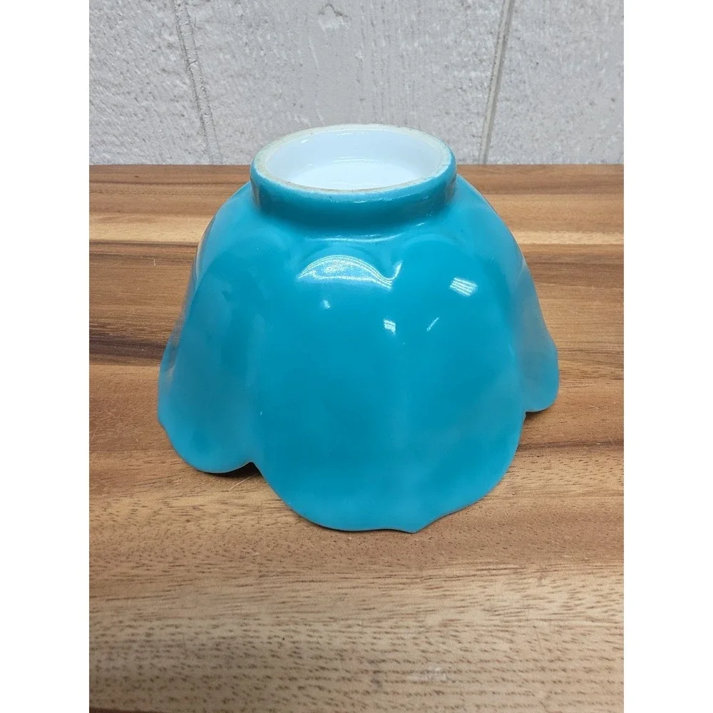 Vintage Chinese Blue Glazed Porcelain Lotus Petals Fruits Tribute Bowl Ceramic